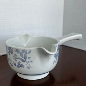 Vintage Royal Doulton Lambeth Stoneware "Shadow Play" Gravy Boat England